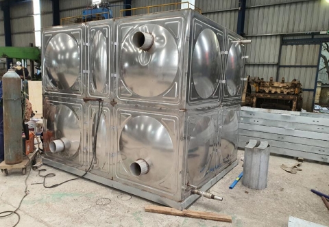 Bơm foam xốp pu cách nhiệt bồn nước nóng chất lượng, hiệu quả